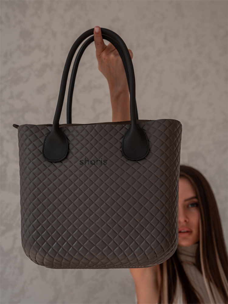 Sharis шопер стеганый графит на светлом фоне